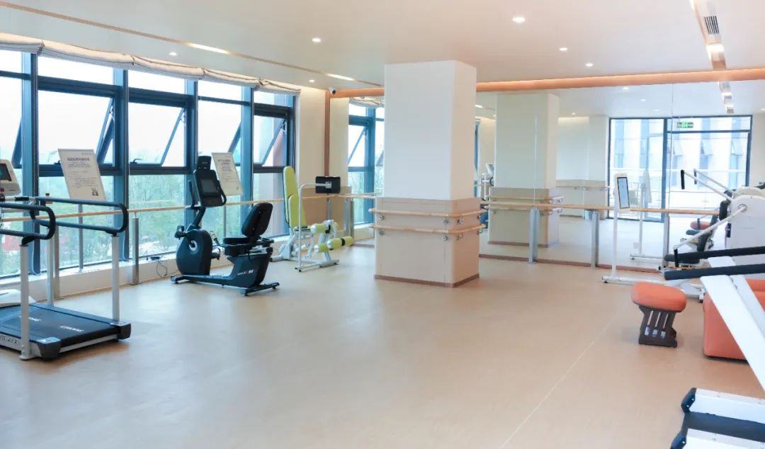 6749709283e2d.jpg 6749709283e2d.jpg